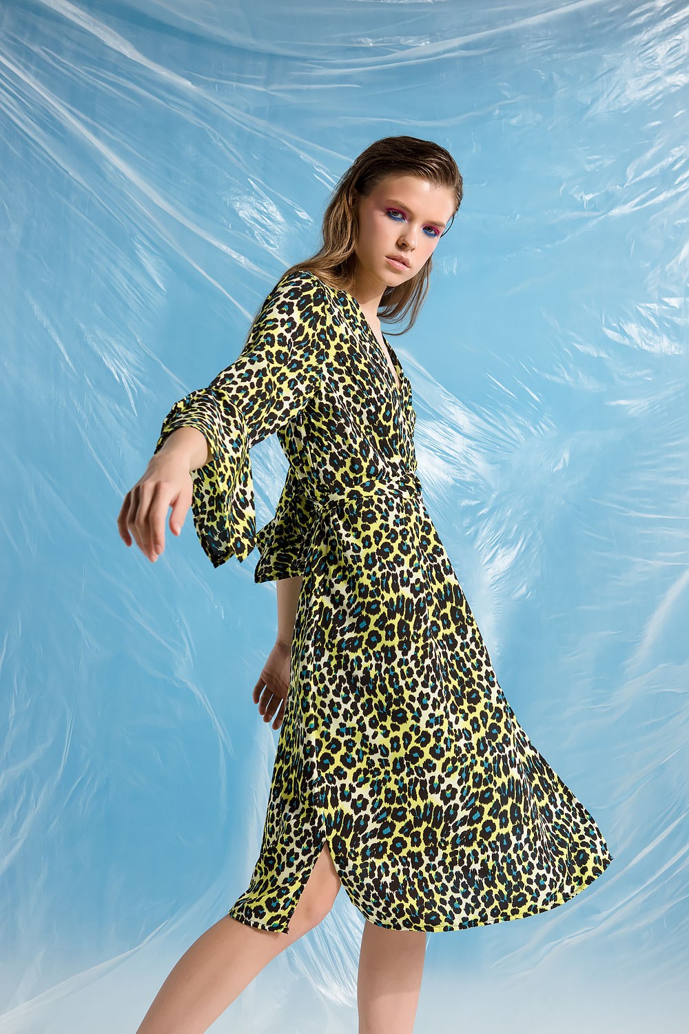 Φόρεμα leopard κρουαζέ με ζώνη