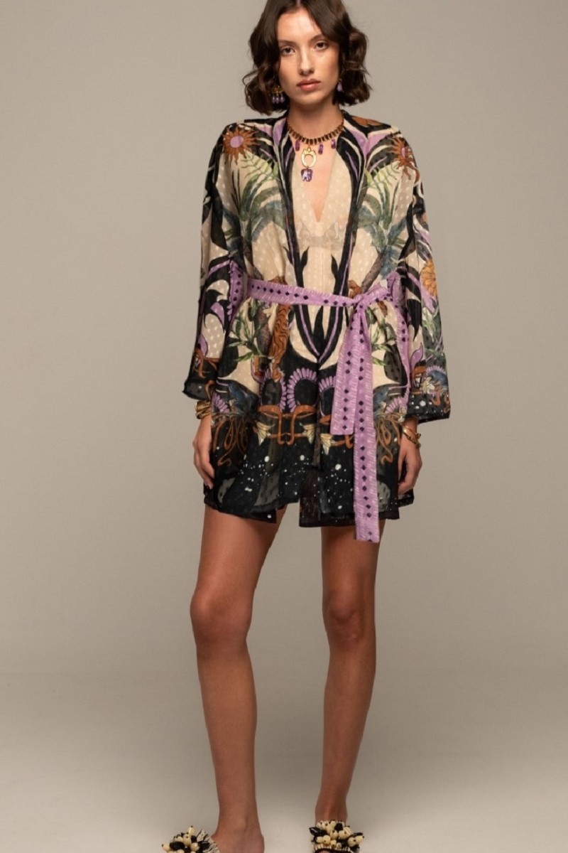 Ancestress kimono - Peace and Chaos